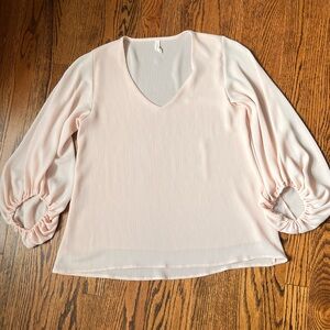 Tyche Light Crepe Ballon Sleeve Top